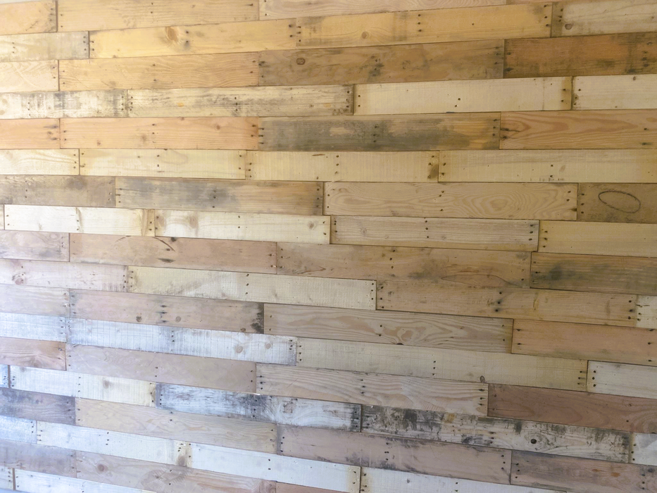 Lightweight Natural Mixed Tone Pallet Board Cladding - SANDED - 15m2 Pack